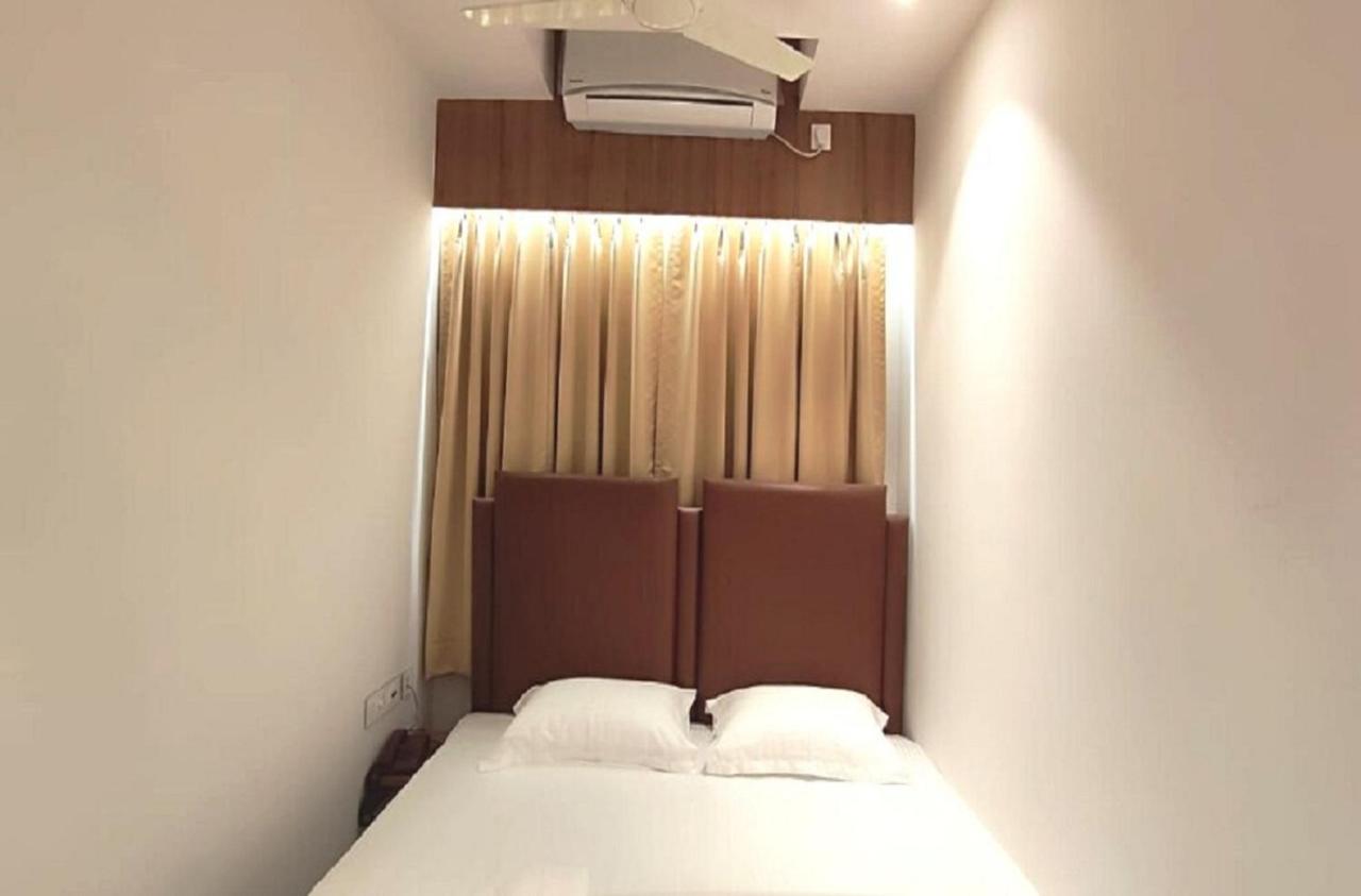 Staymaker Hotel Mohan Palace Baharampur Экстерьер фото